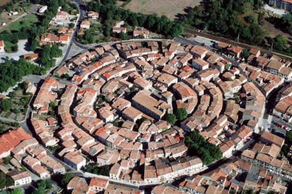 Maison Atypique Dans Circulade Bram المظهر الخارجي الصورة